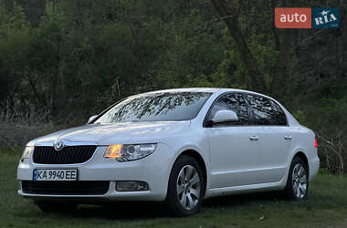 Лифтбек Skoda Superb 2010 в 