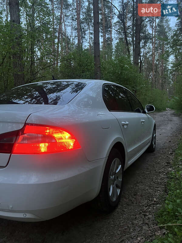 Ліфтбек Skoda Superb 2010 в Києві