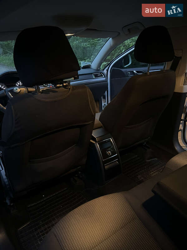 Ліфтбек Skoda Superb 2010 в Києві