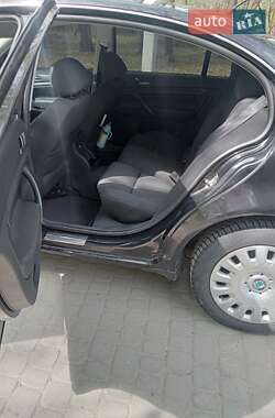 Лифтбек Skoda Superb 2006 в 