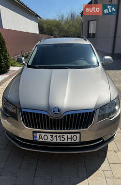 Универсал Skoda Superb 2015 в 