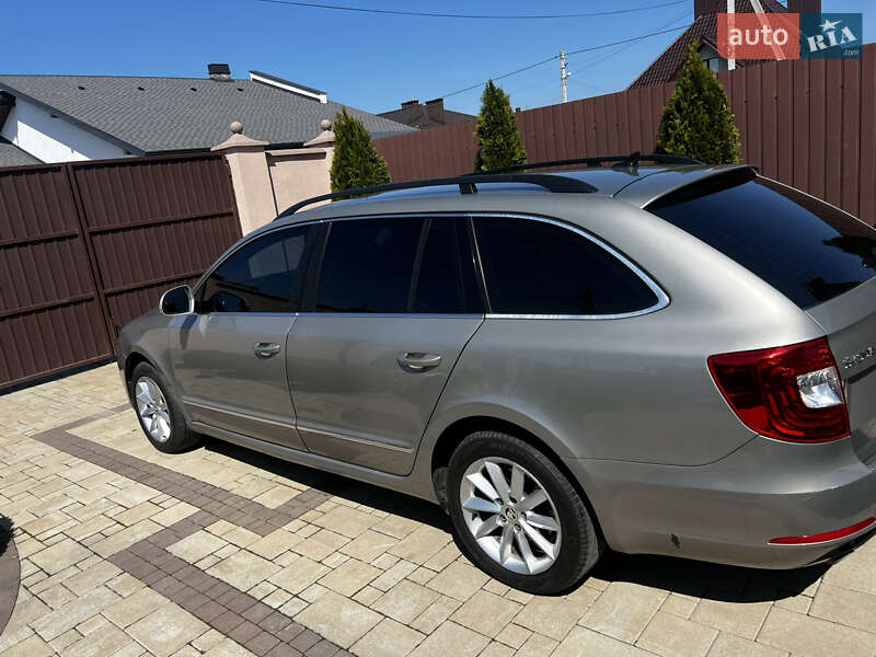 Универсал Skoda Superb 2015 в Мукачево