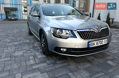 Универсал Skoda Superb 2014 в 