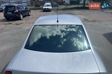 Лифтбек Skoda Superb 2005 в 