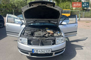 Лифтбек Skoda Superb 2005 в 