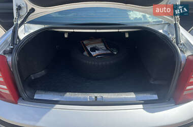 Лифтбек Skoda Superb 2005 в 