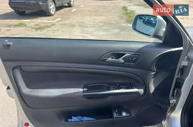 Лифтбек Skoda Superb 2005 в 