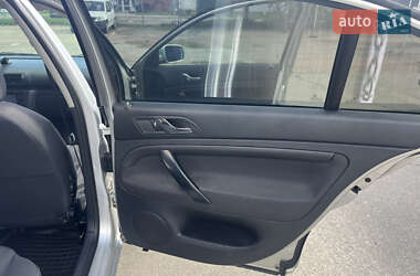 Лифтбек Skoda Superb 2005 в 