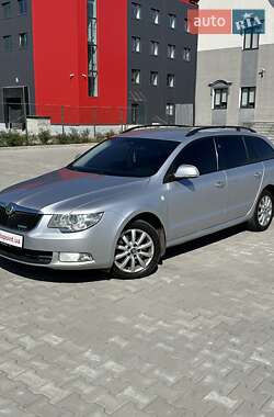 Універсал Skoda Superb 2011 в Білогородці