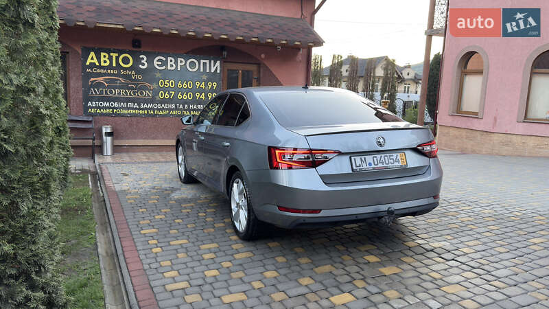 Лифтбек Skoda Superb 2019 в Сваляве