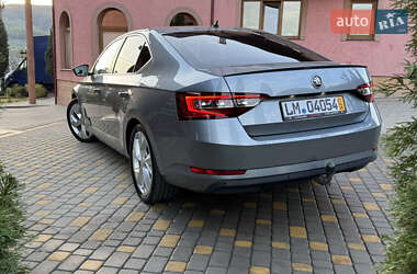 Лифтбек Skoda Superb 2019 в 