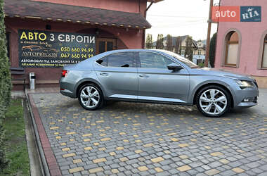 Лифтбек Skoda Superb 2019 в 