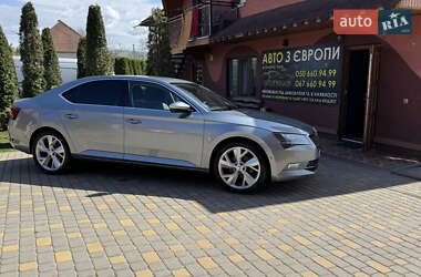 Лифтбек Skoda Superb 2019 в 