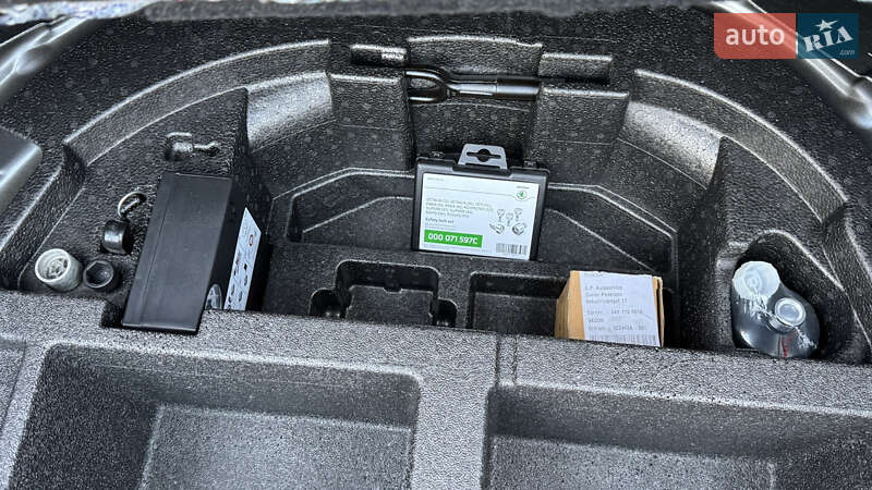 Лифтбек Skoda Superb 2019 в Сваляве