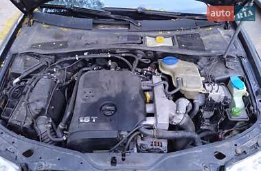 Лифтбек Skoda Superb 2004 в 