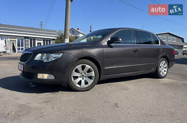 Лифтбек Skoda Superb 2010 в 