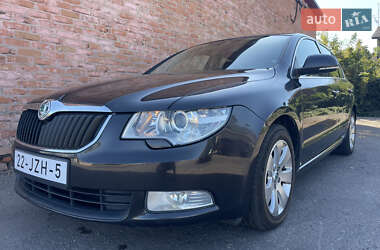 Лифтбек Skoda Superb 2010 в 