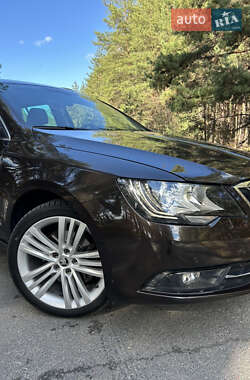 Універсал Skoda Superb 2013 в 