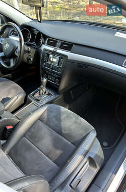 Універсал Skoda Superb 2013 в 