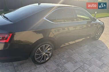 Универсал Skoda Superb 2016 в 