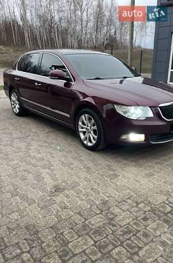 Лифтбек Skoda Superb 2010 в 