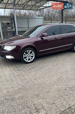 Лифтбек Skoda Superb 2010 в 