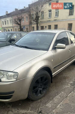 Лифтбек Skoda Superb 2005 в 