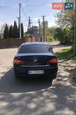 Лифтбек Skoda Superb 2011 в 
