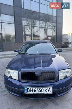 Ліфтбек Skoda Superb 2002 в 