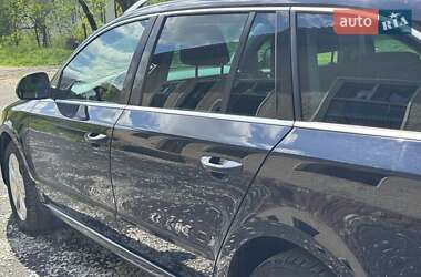 Універсал Skoda Superb 2012 в 