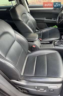 Універсал Skoda Superb 2012 в 