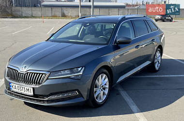 Универсал Skoda Superb 2019 в Киеве