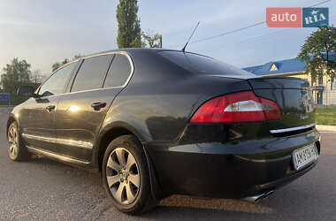 Ліфтбек Skoda Superb 2008 в 