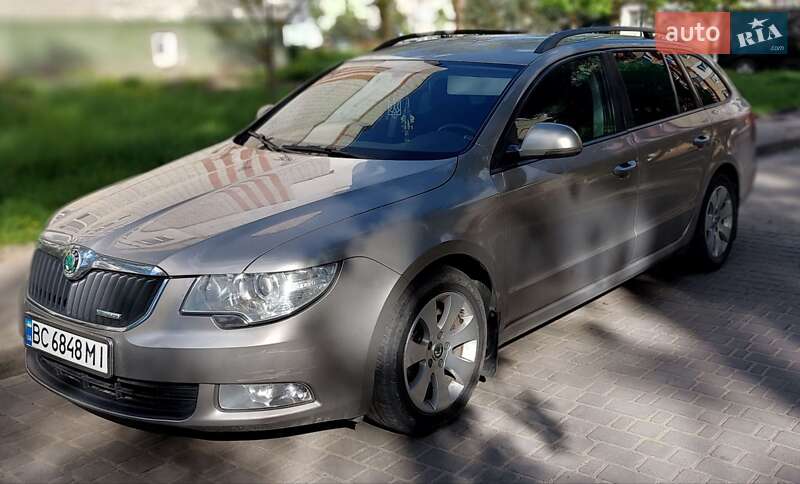 Skoda Superb 2012
