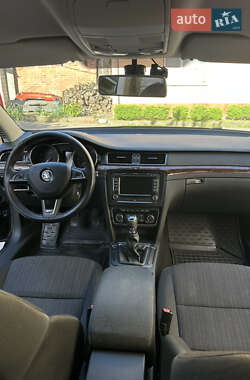 Лифтбек Skoda Superb 2013 в 