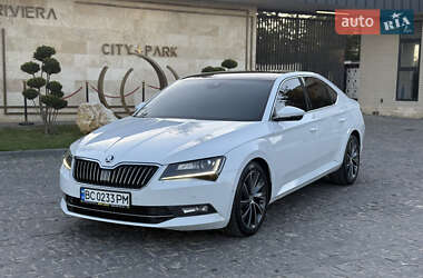 Ліфтбек Skoda Superb 2015 в 