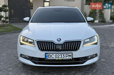 Ліфтбек Skoda Superb 2015 в 