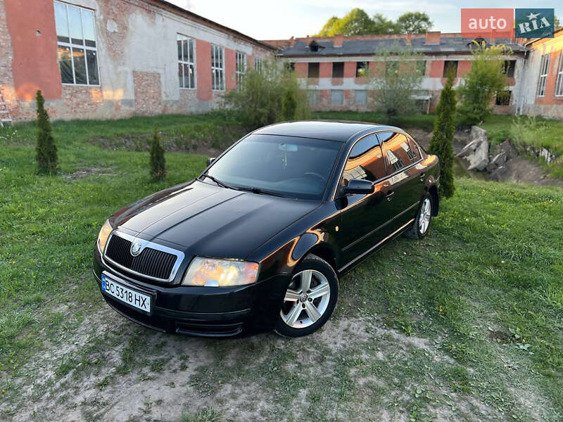 Лифтбек Skoda Superb 2006 в Дрогобыче