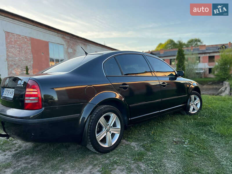 Лифтбек Skoda Superb 2006 в Дрогобыче