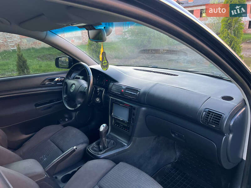 Лифтбек Skoda Superb 2006 в Дрогобыче