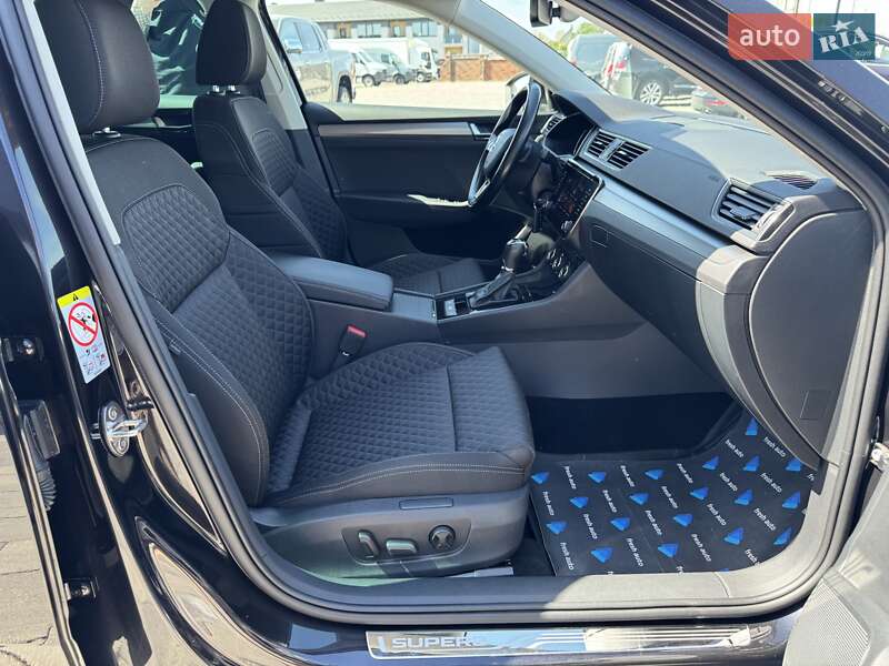 Універсал Skoda Superb 2018 в Рівному