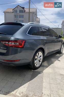 Універсал Skoda Superb 2016 в 