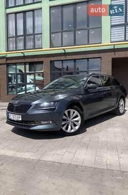 Універсал Skoda Superb 2016 в 