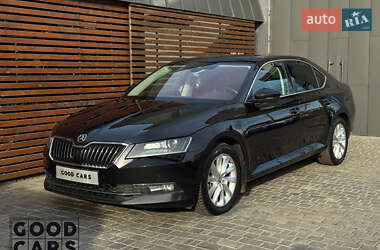 Ліфтбек Skoda Superb 2018 в 