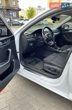 Универсал Skoda Superb 2017 в 