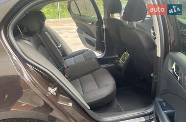 Лифтбек Skoda Superb 2013 в 