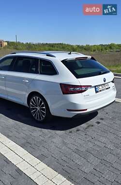 Универсал Skoda Superb 2016 в 
