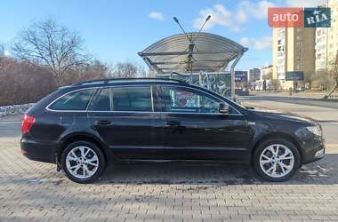 Універсал Skoda Superb 2012 в 