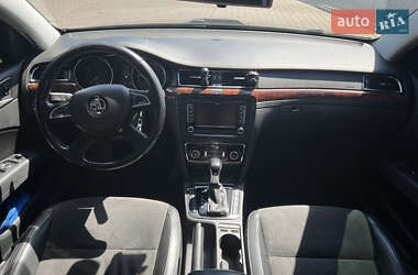 Лифтбек Skoda Superb 2014 в 