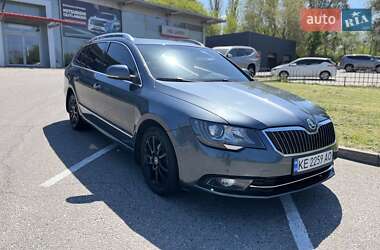 Универсал Skoda Superb 2013 в Днепре